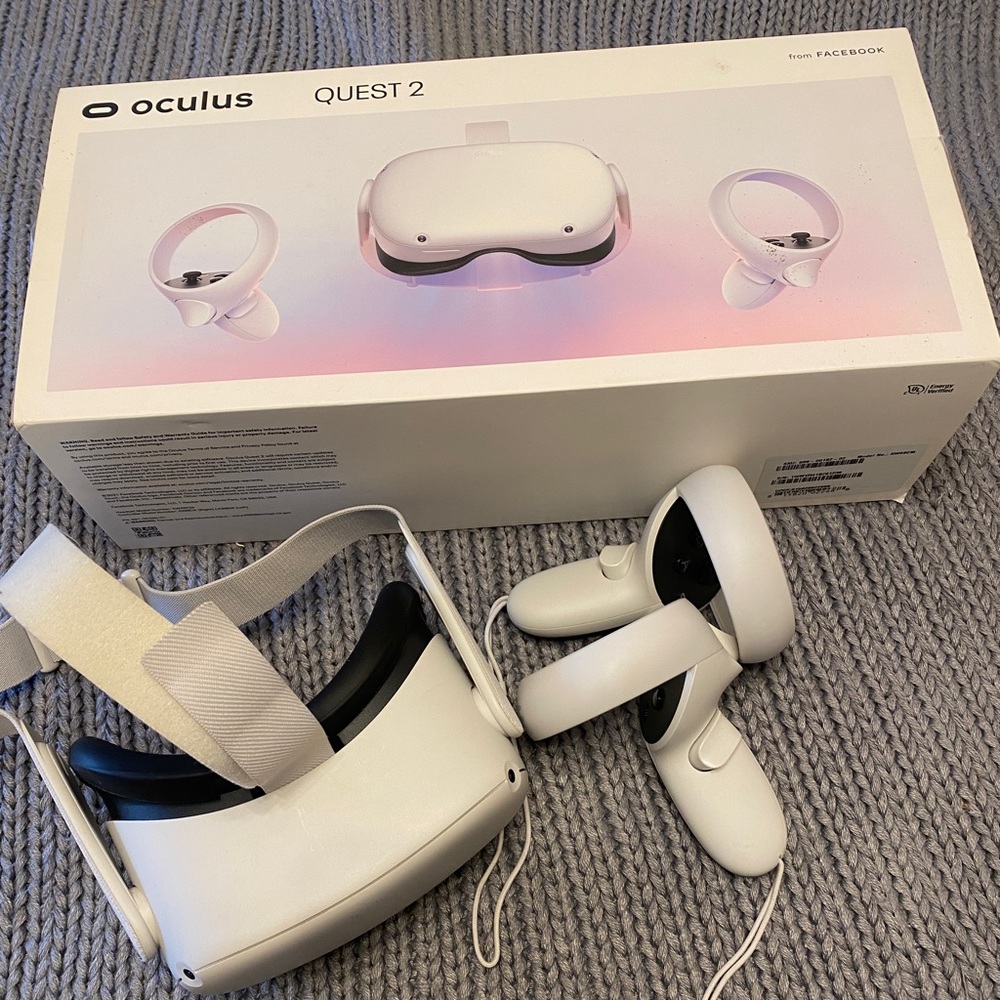 🔥 **Explore Limitless Realms with the Meta Oculus Quest 2 VR Headset!** 🔥